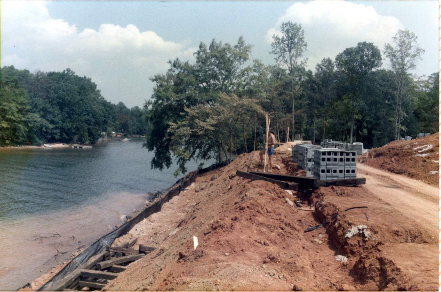 foundation of building 9816 in 1987